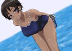  1girl bangs bare_shoulders black_hair blurry blurry_background blush breasts dark-skinned_female dark_skin feet_out_of_frame goggles highres large_breasts leaning_forward looking_at_viewer one-piece_swimsuit original school_swimsuit short_hair smile split_mouth standing swim_cap swimsuit thick_eyebrows tonari_no_kishida 