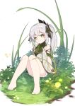 1girl bangs bare_shoulders barefoot closed_mouth commentary_request full_body genshin_impact green_eyes grey_hair hair_between_eyes hand_up head_tilt highres knees_together_feet_apart knees_up kusanali_(genshin_impact) long_hair looking_at_viewer mo_(pixiv9929995) short_shorts shorts side_ponytail simple_background sitting solo very_long_hair white_background white_shorts 