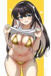  1girl alternate_costume arthur_ko bikini black_hair breasts clothes_lift colored_inner_hair commission gold_bikini hairband highres kantai_collection large_breasts lifted_by_self long_hair multicolored_hair naganami_(kancolle) naganami_kai_ni_(kancolle) navel pink_hair pixiv_commission shirt shirt_lift side-tie_bikini_bottom solo string_bikini swimsuit t-shirt two-tone_hair wavy_hair white_hairband white_shirt yellow_eyes 