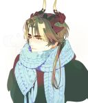  1boy arknights blonde_hair blue_scarf breath brown_hair chong_yue_(arknights) commentary_request dragon_boy dragon_horns hair_over_shoulder horns jjeobjjeobdogta_(wjqwjqehrxk) korean_commentary long_hair looking_to_the_side low_ponytail male_focus multicolored_hair parted_lips red_eyes scarf simple_background solo streaked_hair upper_body white_background winter_clothes 