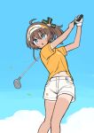  1girl :o ahoge blue_background blue_eyes brown_hair dark-skinned_female dark_skin golf_club highres holding hololive looking_at_viewer medium_hair natsuiro_matsuri navel parted_lips ponytail sabaku_chitai shirt short_sleeves shorts solo tan tanlines visor_cap white_shorts yellow_shirt 