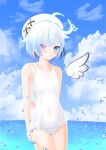  1girl amemiya_nazuna angel_wings arms_behind_back blue_eyes blue_sky breasts cloud commentary_request covered_navel day earrings hair_ornament halo heterochromia highres horizon jewelry key looking_at_viewer ocean outdoors pink_eyes school_swimsuit short_hair single_wing sky small_breasts solo surgate_matias swimsuit virtual_youtuber vshojo water_drop white_hair white_headwear white_one-piece_swimsuit wings x_hair_ornament 