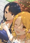  1_rt_de_nakawarui_nonke_joshi-tachi_ga_1-byou_kiss_suru 2girls black_hair blonde_hair blue_eyes blush bubble_tea collarbone commentary_request cup disposable_cup earclip earrings fukuroumori hair_between_eyes hair_ornament hairclip highres holding holding_cup jewelry looking_at_viewer multiple_girls one_eye_closed open_mouth outdoors pendant selfie yellow_eyes 