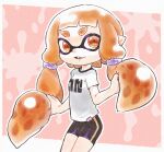  1girl bike_shorts commentary_request highres inkling_girl inkling_player_character long_hair open_mouth orange_eyes orange_hair paint_splatter pointy_ears print_shirt red_background robot_(pixiv_42325944) shirt smile solo splatoon_(series) standing teeth tentacle_hair thick_eyebrows very_long_hair white_shirt 