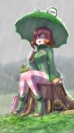  1girl :d animal artist_name bag blush boots brown_hair closed_eyes commentary dated flower frog grass green_footwear green_jacket green_umbrella hair_flower hair_ornament hand_up happy highres holding holding_umbrella jacket knees_together_feet_apart nameless_monkey open_mouth outdoors overcast owozu pink_flower pink_thighhighs pleated_skirt puffy_sleeves rain raincoat rubber_boots shirt short_hair signature siri_(vtuber) sitting sitting_on_tree_stump skirt sleeves_past_wrists smile solo spanish_commentary striped striped_thighhighs thick_eyebrows thighhighs tree_stump turtleneck umbrella virtual_youtuber wet white_shirt zettai_ryouiki 