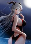  1girl aegir_(azur_lane) alternate_costume arm_up azur_lane bangs black_one-piece_swimsuit blush breasts competition_swimsuit dragon_horns feet_out_of_frame from_side grey_hair hand_on_hip highres horns huge_breasts long_hair looking_at_viewer multicolored_hair night night_sky ocean one-piece_swimsuit open_mouth orange_eyes parted_lips sideboob sky smile solo standing star_(sky) starry_sky streaked_hair swimsuit thighs water yumeneko_nyaa 