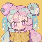  1girl :3 bangs blush bright_pupils character_hair_ornament chibi closed_mouth commentary_request green_hair hair_ornament heart iono_(pokemon) jacket looking_at_viewer milkyway080 pink_hair pokemon pokemon_(game) pokemon_sv purple_eyes smile solo upper_body white_pupils yellow_jacket 