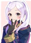  1girl black_gloves black_robe border brown_eyes closed_mouth commentary_request eyelashes fire_emblem fire_emblem_awakening gloves gogatsu_(yeaholiday) highres hooded_robe long_hair looking_at_viewer outside_border parted_bangs pink_background robe robin_(female)_(fire_emblem) robin_(fire_emblem) simple_background smile solo twintails upper_body v white_border white_hair 