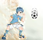  ball blue_eyes blue_hair boy clenched_hand falling fist inazuma_eleven inazuma_eleven_(series) male male_focus o-mars short_hair soccer soccer_ball spiked_hair spiky_hair stance utsunomiya_toramaru 