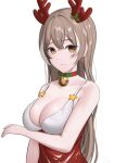  1girl absurdres antlers bell breasts brown_eyes brown_hair choker cleavage earrings highres hololive hololive_english jewelry jingle_bell long_hair looking_at_viewer medium_breasts merrick multicolored_hair nanashi_mumei neck_bell red_choker solo two-tone_hair upper_body virtual_youtuber white_hair 