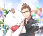  1boy artist_name balloon black_jacket black_scarf blurry blurry_background brown_hair christmas_tree final_fantasy final_fantasy_xv glasses green_eyes hair_slicked_back hinoe_(dd_works) ignis_scientia jacket jewelry looking_at_viewer male_focus moogle necklace outdoors scarf short_hair sideburns smile snow solo stuffed_animal stuffed_toy suit_jacket upper_body 