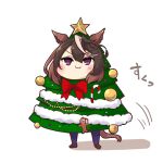  1girl :3 animal_ears bow bowtie brown_hair candy candy_cane chibi christmas_tree christmas_tree_costume doyagao food gingerbread_man highres horse_ears horse_girl horse_tail illuminate_the_heart_(umamusume) long_hair looking_at_viewer multicolored_hair official_alternate_costume purple_eyes red_bow red_bowtie simple_background smug solo soramuko streaked_hair symboli_rudolf_(christmas_emperor_tree)_(umamusume) symboli_rudolf_(umamusume) tail umamusume white_background white_hair 
