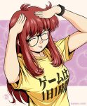  1990s_(style) 1girl ah_eto..._bleh_(meme) clothes_writing donna_(jose_salot) glasses jose_salot meme original pink_background red_hair retro_artstyle shirt twitter_username watch yellow_shirt 