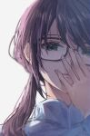  1girl adjusting_eyewear bangs black-framed_eyewear blurry close-up closed_mouth collared_shirt commentary fingernails glasses green_eyes hand_on_eyewear hand_up highres hoshimi_junna lips long_bangs long_eyelashes looking_at_viewer medium_hair purple_hair shirt shoujo_kageki_revue_starlight simple_background solo sorano_(azu_mine) upper_body white_background white_shirt 