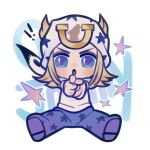  ! !! 1boy blonde_hair blue_pants chakanyuantu chibi full_body highres horseshoe johnny_joestar jojo_no_kimyou_na_bouken looking_at_viewer medium_hair open_mouth pants pointing pointing_at_viewer print_pants sitting solo star_(symbol) star_print steel_ball_run 