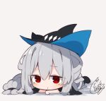  1girl arknights bangs beni_shake black_headwear blush chibi commentary_request full_body grey_background grey_hair hair_between_eyes long_hair long_sleeves looking_at_viewer lying on_stomach red_eyes shadow signature simple_background skadi_(arknights) solo 