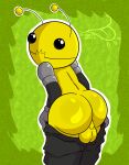  absurd_res alien alien_hominid_(character) antennae_(anatomy) black_eyes butt castle_crashers clothing hi_res looking_back male mooning newgrounds presenting presenting_hindquarters thirstspace yellow_body 