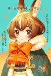  1girl :3 animal_ear_fluff animal_ears bangs blush bow brown_eyes brown_hair cape carrot carrot_background chinese_zodiac fur-trimmed_cape fur_collar fur_trim highres kanchuumimai looking_at_viewer multicolored_hair new_year nishida_yuu original quilted_clothes rabbit_ears rabbit_girl scarf scarf_bow short_hair smile solo streaked_hair translation_request two-tone_hair upper_body white_hair year_of_the_rabbit 