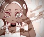  1girl black_choker bright_pupils brown_hair brown_nails choker coral dark-skinned_female dark_skin fingernails fish grey_eyes hands_up medium_hair nail_polish octoling octoling_girl open_mouth pink_background school_of_fish solo splatoon_(series) splatoon_3 splatoon_3:_side_order suction_cups tentacle_hair umiko236 upper_body white_pupils 