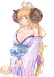  1girl ahoge anila_(granblue_fantasy) anila_(yukata)_(granblue_fantasy) artist_name bare_shoulders blonde_hair blush bow breasts cleavage closed_mouth fikkyun granblue_fantasy hair_bow highres horns japanese_clothes kimono large_breasts long_hair long_sleeves obi off_shoulder orange_eyes ponytail purple_kimono sash short_eyebrows simple_background solo standing thick_eyebrows upper_body v_arms very_long_hair white_background wide_sleeves yukata 