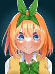  1girl airo blue_eyes blush bow c: closed_mouth commentary double-parted_bangs dress_shirt excited eyebrows_hidden_by_hair eyelashes go-toubun_no_hanayome green_background green_bow green_ribbon hair_between_eyes hair_ribbon highres looking_at_viewer medium_hair nakano_yotsuba orange_hair plaid plaid_bow ribbon school_uniform shirt simple_background smile solo sparkling_eyes straight-on straight_hair sweater_vest white_shirt yellow_sweater_vest 