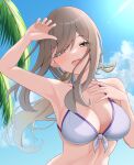  1girl absurdres armpits bikini breasts cleavage cloud collarbone day goddess_of_victory:_nikke grey_hair hair_between_eyes hand_up highres long_hair open_mouth outdoors palm_tree scarlet_(nikke) sidelocks solo swimsuit teeth tree upper_body upper_teeth_only yellow_eyes yuyuchi_(gyazaa) 