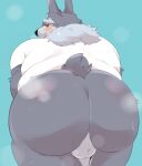  0119_muu 2023 anthro backsack balls belly big_belly big_butt black_nose blue_background blush bodily_fluids butt clothing genitals hi_res kemono lifewonders male musk overweight overweight_male shirt simple_background solo sweat tokyo_afterschool_summoners topwear tsathoggua 