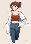  1girl artist_logo black_eyes blue_pants brown_hair collarbone feet_out_of_frame floating_hair hand_on_own_hip head_tilt highres kimura_731 looking_at_viewer midriff navel original pants pink_background red_nails red_tank_top shirt short_hair simple_background solo standing tank_top white_shirt 