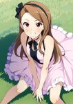  1girl bare_shoulders blush breasts brown_hair choker dress grass grin hairband highres idolmaster jabara_tornado long_hair looking_at_viewer minase_iori red_eyes sitting sleeveless sleeveless_dress small_breasts smile solo 