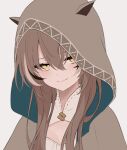  1girl azuuru brown_capelet brown_cloak brown_hair capelet cleavage_cutout cloak clothing_cutout constricted_pupils crossed_bangs dark_persona ears_through_headwear evil_smile hololive hololive_english hood hood_up long_hair looking_at_viewer multicolored_hair nanashi_mumei nanashi_mumei_(1st_costume) shirt smile streaked_hair very_long_hair virtual_youtuber white_background white_shirt yellow_eyes 