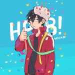  1boy birthday_cake black_eyes black_hair black_shirt blue_background cake casual closed_mouth collared_jacket commentary_request confetti cream dated food food_on_clothes food_on_head hair_between_eyes happy_birthday highres jacket kagerou_project kisaragi_shintarou light_frown looking_at_viewer male_focus object_on_head open_clothes open_jacket pentagon_(shape) popped_collar red_jacket sanpaku shirt sideways_glance simple_background single_stripe solo star_(symbol) striped t-shirt thumbs_up track_jacket triangle upper_body v-neck wastegoma white_stripes 