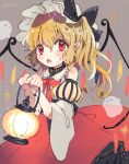  1girl adapted_costume blonde_hair bow bowtie center_frills collared_shirt cowboy_shot detached_sleeves fake_scar fang flandre_scarlet frills grey_background hair_between_eyes halloween hat highres looking_at_viewer medium_hair mob_cap multicolored_wings nig_18 one_side_up open_mouth petticoat pointy_ears red_bow red_bowtie red_eyes red_skirt shirt simple_background skin_fang skirt sleeveless sleeveless_shirt solo touhou trick_or_treat white_headwear white_shirt wide_sleeves wings 