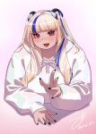  1girl akina_bbw artist_name bangs black_horns black_nails blonde_hair blue_hair blunt_bangs blush breasts commentary_request gradient_background hair_on_horn head_tilt highres hood hoodie horns long_hair long_sleeves looking_at_viewer open_hand open_mouth original pink_background pink_eyes red_lips shadow slit_pupils solo tsurime twitter_username upper_body white_background white_horns 
