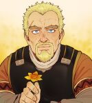  1boy aquiline_nose armor askeladd blonde_hair blush breastplate daxratchet flower gradient_background highres holding holding_flower incoming_gift looking_at_viewer male_focus mature_male scar short_hair smile solo thick_eyebrows upper_body vinland_saga 