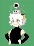  1boy animal_on_head bare_shoulders black_shirt cat cat_on_head detached_sleeves green_background grin hands_on_own_hips highres long_hair luo_xiaohei luo_xiaohei_zhanji male_focus nploser on_head shirt simple_background smile solo upper_body white_hair 