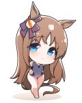  1girl animal_ears arms_behind_back barefoot blue_eyes blue_ribbon breasts brown_hair chibi commentary ear_ribbon full_body grass_wonder_(umamusume) highres horse_ears horse_girl horse_tail leaning_forward long_hair looking_at_viewer no_nose one-piece_swimsuit parted_lips red_ribbon ribbon simple_background solo standing swimsuit tail thighs umamusume very_long_hair warashi white_background 