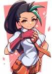  &gt;:) 1girl black_hair breasts closed_mouth commentary drawstring elbow_gloves fingerless_gloves forehead gloves green_hair hand_on_own_hip hand_up highres holding holding_poke_ball long_hair looking_at_viewer multicolored_hair necktie nemona_(pokemon) orange_eyes orange_necktie orange_shorts pink_background poke_ball poke_ball_(basic) pokemon pokemon_(game) pokemon_sv ponytail red_gloves shirt short_shorts short_sleeves shorts single_glove small_breasts smile solo streaked_hair striped striped_shorts thick_eyebrows two-tone_background umenodo v-shaped_eyebrows vertical-striped_shorts vertical_stripes white_background white_shirt 