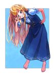  1girl barefoot blonde_hair blue_background blue_dress blue_eyes blush dress floral_print hand_on_hip hand_up highres leaning_forward long_hair looking_at_viewer neko_(hansinn) original pinafore_dress short_sleeves simple_background smile solo v very_long_hair 