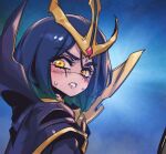  1girl black_cape blue_background blue_hair blush cape clenched_teeth from_side gem gradient_background green_hair league_of_legends leblanc_(league_of_legends) looking_at_viewer phantom_ix_row short_hair solo sweat teeth two-sided_cape two-sided_fabric yellow_cape yellow_eyes 