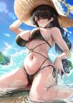  1girl bikini black_bikini black_hair blue_archive blue_sky breasts cloud day grin hair_over_one_eye halo hat highres hinata_(blue_archive) hinata_(swimsuit)_(blue_archive) kneeling large_breasts long_hair looking_at_viewer navel official_alternate_costume outdoors parted_lips red_eyes sideboob sky smile solo stomach stone_(ksorede) straw_hat sun_hat swimsuit thighs very_long_hair water wet 