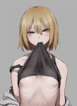  1girl absurdres bare_shoulders biting biting_clothes blonde_hair blue_eyes blush breasts clothes_lift grey_background highres looking_at_viewer original short_hair simple_background smile solo tabao underboob 