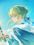  1girl absurdres ahoge artoria_pendragon_(fate) blonde_hair blue_ribbon blue_sky braid cape excalibur_(fate/stay_night) fate/stay_night fate_(series) from_side fur_collar green_eyes hair_ribbon highres holding holding_sword holding_weapon looking_ahead nigiri ribbon saber sidelocks sky solo sword weapon 