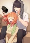  1boy 1girl absurdres black_hair black_pants brown_eyes commentary_request couch drying drying_hair go-toubun_no_hanayome grey_pants hair_dryer highres holding holding_hair_dryer indoors long_sleeves medium_hair nakano_yotsuba number_print on_couch open_mouth orange_hair pants shirt short_hair short_sleeves sitting tamago_sando uesugi_fuutarou white_shirt yellow_shirt 