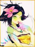 1girl bare_shoulders black_hair border breasts chameleon_girl cleavage colored_skin crop_top eyelashes finger_to_mouth flower green_eyes green_skin hair_flower hair_ornament highres jian_tai_(cuoyu0) league_of_legends looking_at_viewer medium_hair multicolored_eyes multicolored_hair neeko_(league_of_legends) orange_eyes parted_bangs parted_lips pink_flower purple_nails simple_background small_breasts solo tail two-tone_hair upper_body white_background yellow_border 