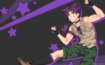  1boy belt black_background brown_shirt camp_buddy collared_shirt foot_out_of_frame green_shorts highres looking_at_viewer male_focus mikkoukun official_art official_wallpaper parted_lips purple_hair purple_outline purple_ribbon red_eyes ribbon scar scar_on_arm scar_on_face shirt shorts sleeveless smile solo starry_background teeth white_background yukimura_yoichi 