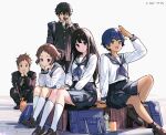  2boys 3girls :d artist_logo bag black_hair black_jacket black_sailor_collar breasts brown_hair chitanda_eru fukube_satoshi gakuran highres hyouka ibara_mayaka jacket kamiyama_high_school_uniform_(hyouka) kneehighs long_hair long_sleeves looking_at_viewer mery_(yangmalgage) multiple_boys multiple_girls oohinata_tomoko open_mouth oreki_houtarou purple_eyes sailor_collar school_uniform serafuku shirt short_hair simple_background sitting smile socks teeth translation_request upper_teeth_only white_background white_shirt white_socks 