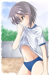  brown_eyes buruma grey_hair gym_uniform nagato_yuki nanamu navel shirt_lift short_hair solo suzumiya_haruhi_no_yuuutsu sweat 