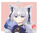  1girl aged_down ahoge animal_ear_fluff animal_ears azur_lane black_ribbon blue_eyes border chibi fox_ears fox_girl fox_tail grey_hair hair_ribbon holding holding_pillow japanese_clothes kimono kitsune outline outside_border parted_lips pillow purple_kimono ribbon shinano-chan_(azur_lane) signature simple_background solo tail taisa_(kari) twitter_username white_border white_outline 