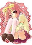  akihime_sumomo bangs long_sleeves nanatsuiro_drops no_panties solo thighhighs yukizuki_chikuba 