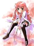  bed cape chain kazumiya_akira long_hair long_sleeves louise_francoise_le_blanc_de_la_valliere pink_hair solo thighhighs zero_no_tsukaima zettai_ryouiki 